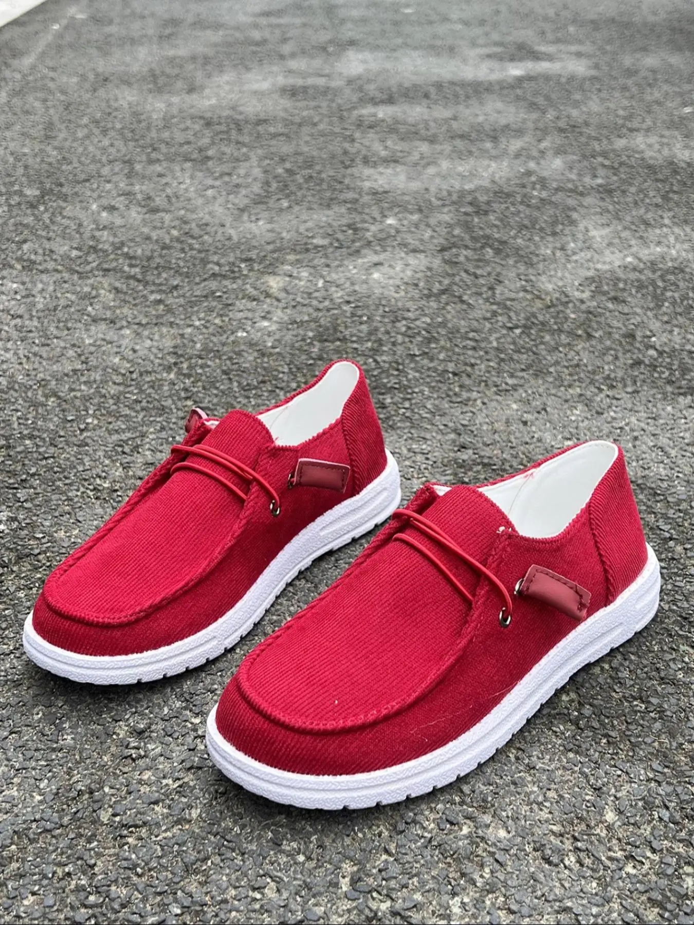 Women's Fashionable Slip-on Sneakers, Casual Comfortable Breathable Sports Shoes, Female All-match Round Toe Shoes for Daily Wear Walking Shoes Footwear, Trending sneakers, Casual Trendy Flat