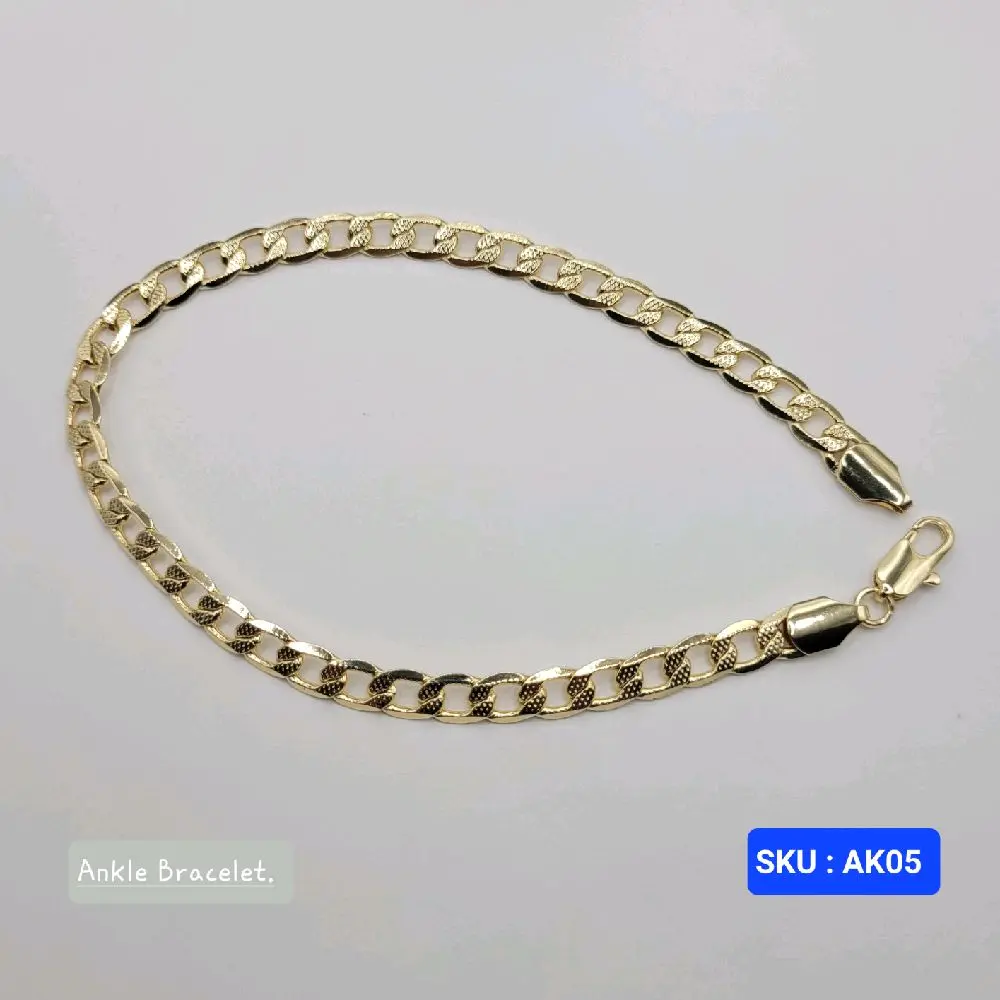 Ankle Bracelet Cuban link style Diamont Cut. 10.75 Inches (27 centimeters) long, 6 millimeters wide. Laminated Gold SKU AK05