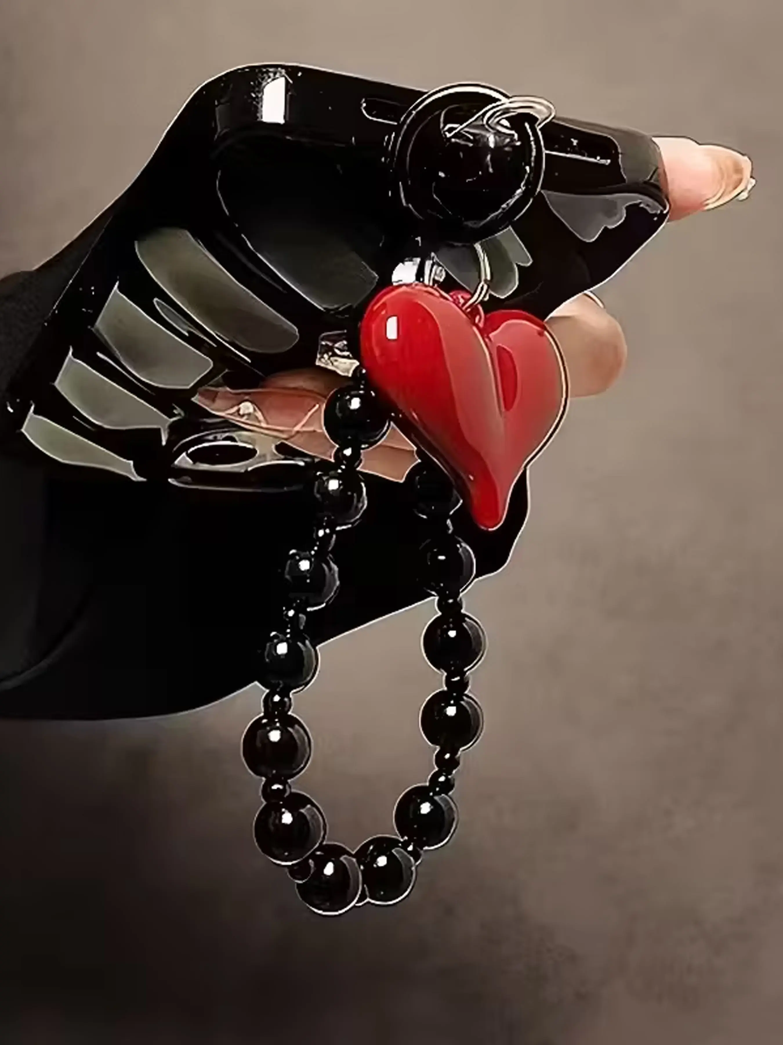 Red Heart Black Bead Mobile Phone Lanyard - Exquisite And Creative Keychain Accessories, Phone Accessory, Suitable For Decorating Phone Cases, Wallets, And Keychains, Heart-Shaped Design, Fashion Enthusiasts, Phone Charm, Phone Ornament