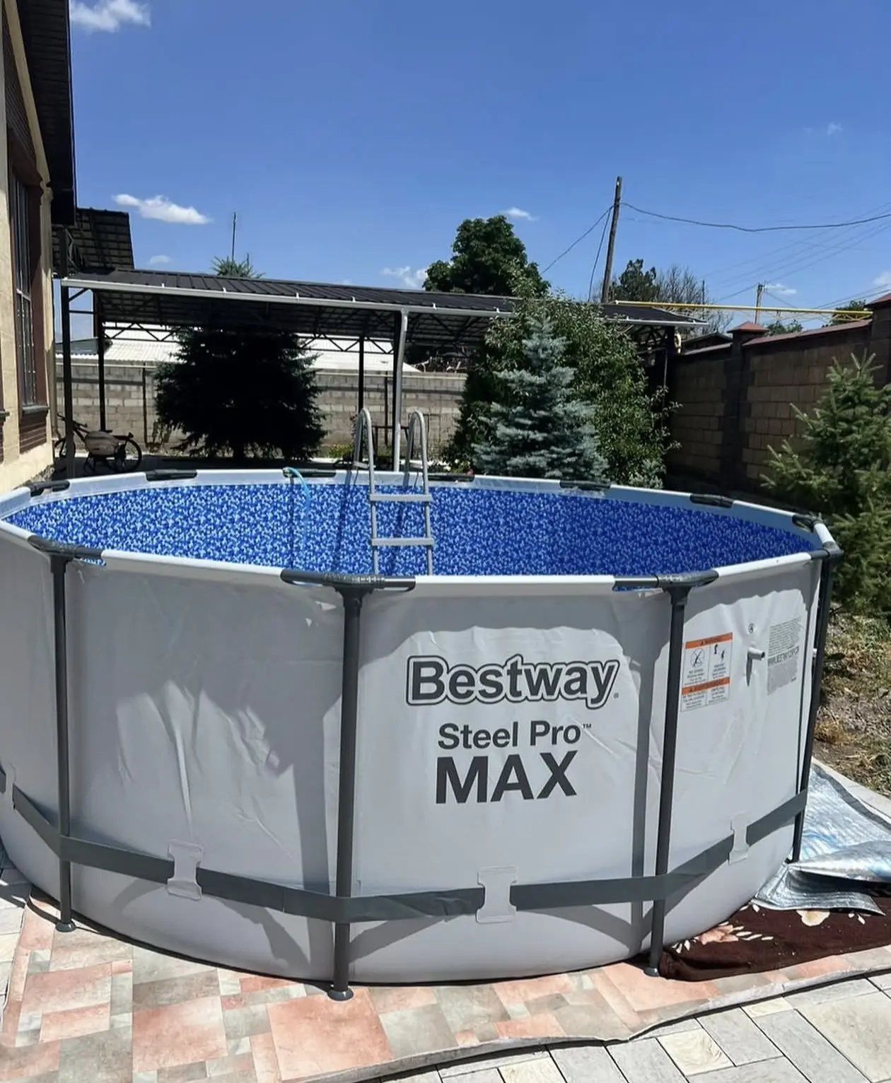 Bestway Steel Pro MAX 14' x 33" Round Above Ground Swimming Pool Set, 530 GPH