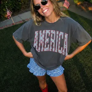 Retro America 4th Of July Shirt Preppy Fourth of July Tshirt Trendy Oversized USA Tee Aesthetic Patriotic Shirt Comfort Colors