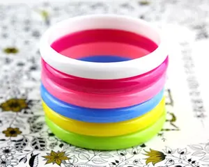 12pcs Colorful Loop Bracelet Fashion Plastic Bangle Bracelets Candy Color Bracelet for Children