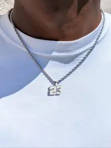 Creative Single Layer Stainless Steel Twisted Chain Number 0-49 Pendant Necklace, Casual Daily Wear Jewelry Accessory for Couples, Fashion Necklace