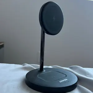 Anker Black Wireless Charging Station for Smartphones and Cellphones