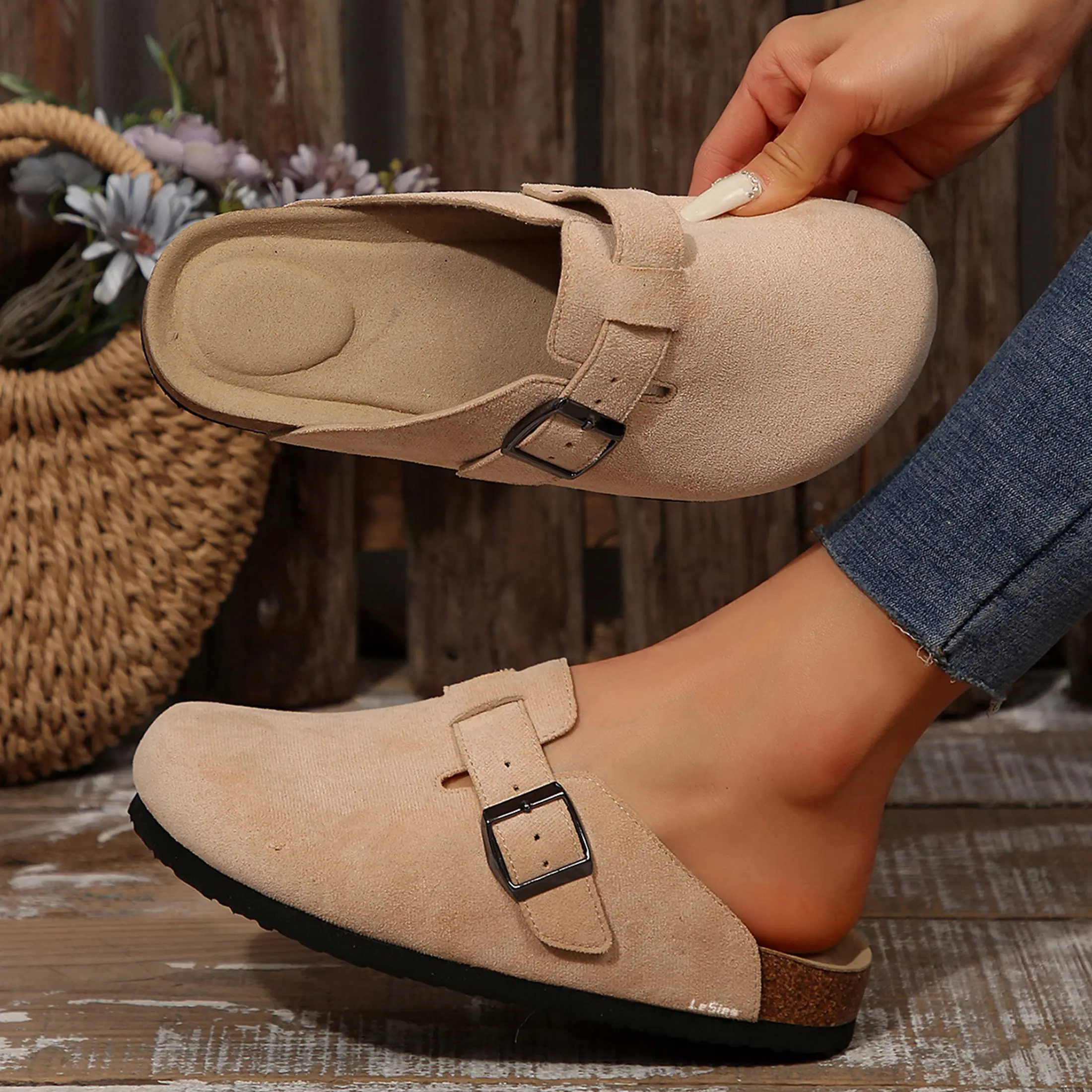 Suede Clogs for Women Comfortable Potato Shoes with Adjustable Buckle, Lightweight & Anti-Slip Indoor Outdoor Shoes Slip On Mules Brown