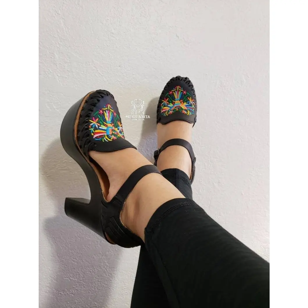 Mexican tenango shoes, high heels Mexican tenango shoes, high heels