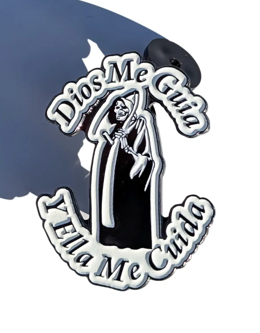 Pin Santa Muerte Pin for Caps Clothing Enamel Badge Dios me Guia Pin Holy Death Pin