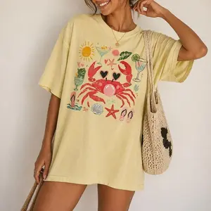 Comfort Colors Crab Blowing Bubble Shirt, Coastal Nautical Graphic Tee For Women, Summer Trendy Shirt, Cute Beach Outfit, Gift For Her, Unisex Casual Graphic T-Shirts