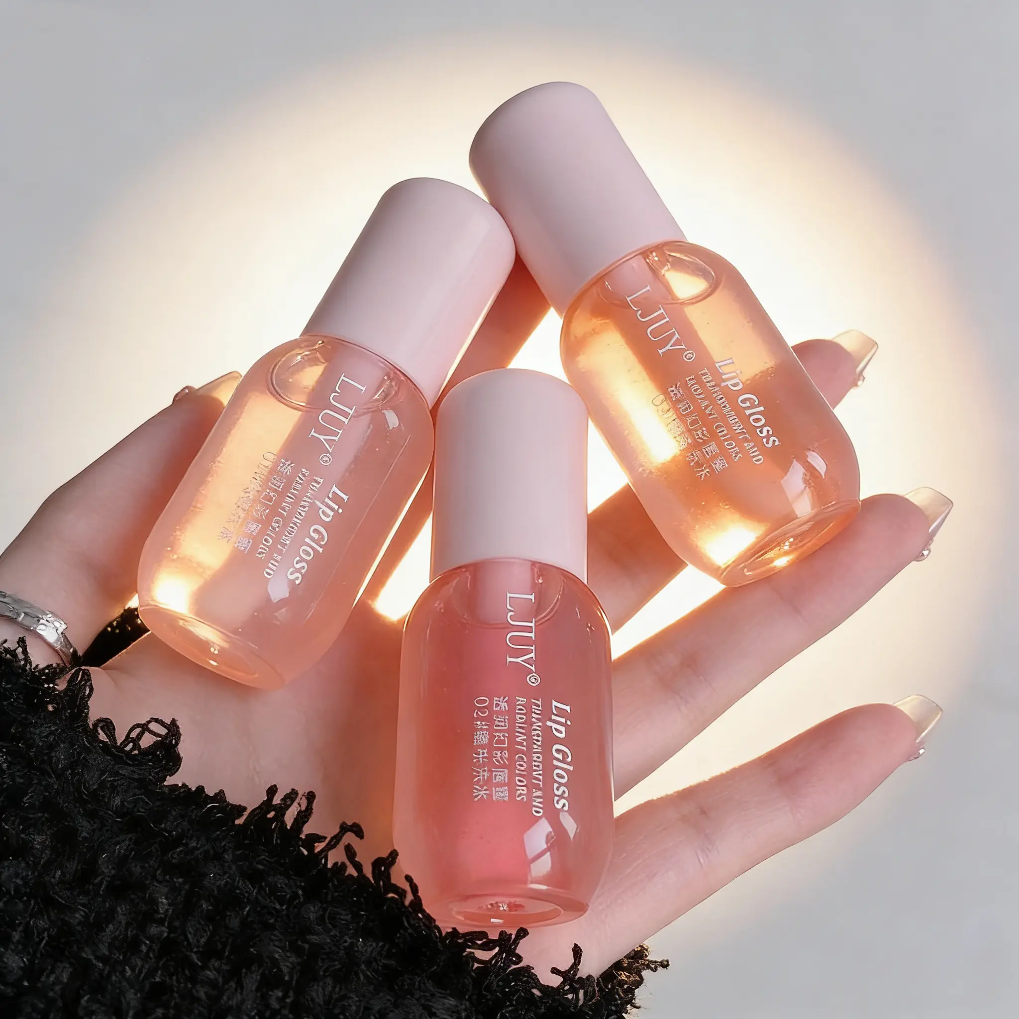 3PCS lip set designed for women, including a moisturizing lip oil, a shiny lip base, and a nourishing clear lip gloss. It gives a hydrating and translucent effect, creating a soft and natural lip look.