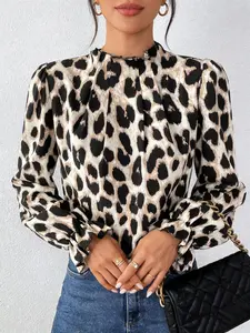 A fashionable women's leopard print pleated stand up collar lantern sleeve Blouse, suitable for commuting to work, shopping, outdoor activities, indoor and outdoor wear