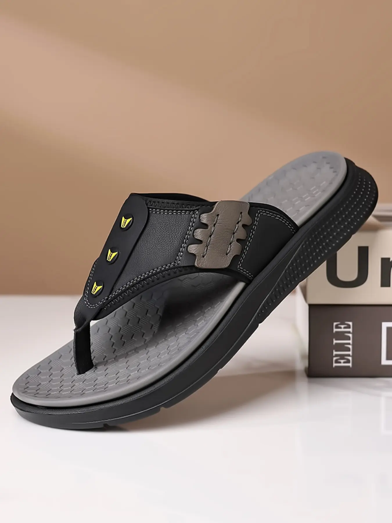 Outdoor Casual Handmade Sandals, Fashionable Thong Slippers, Comfortable Footwear for Leisure, Stylish and Practical Design