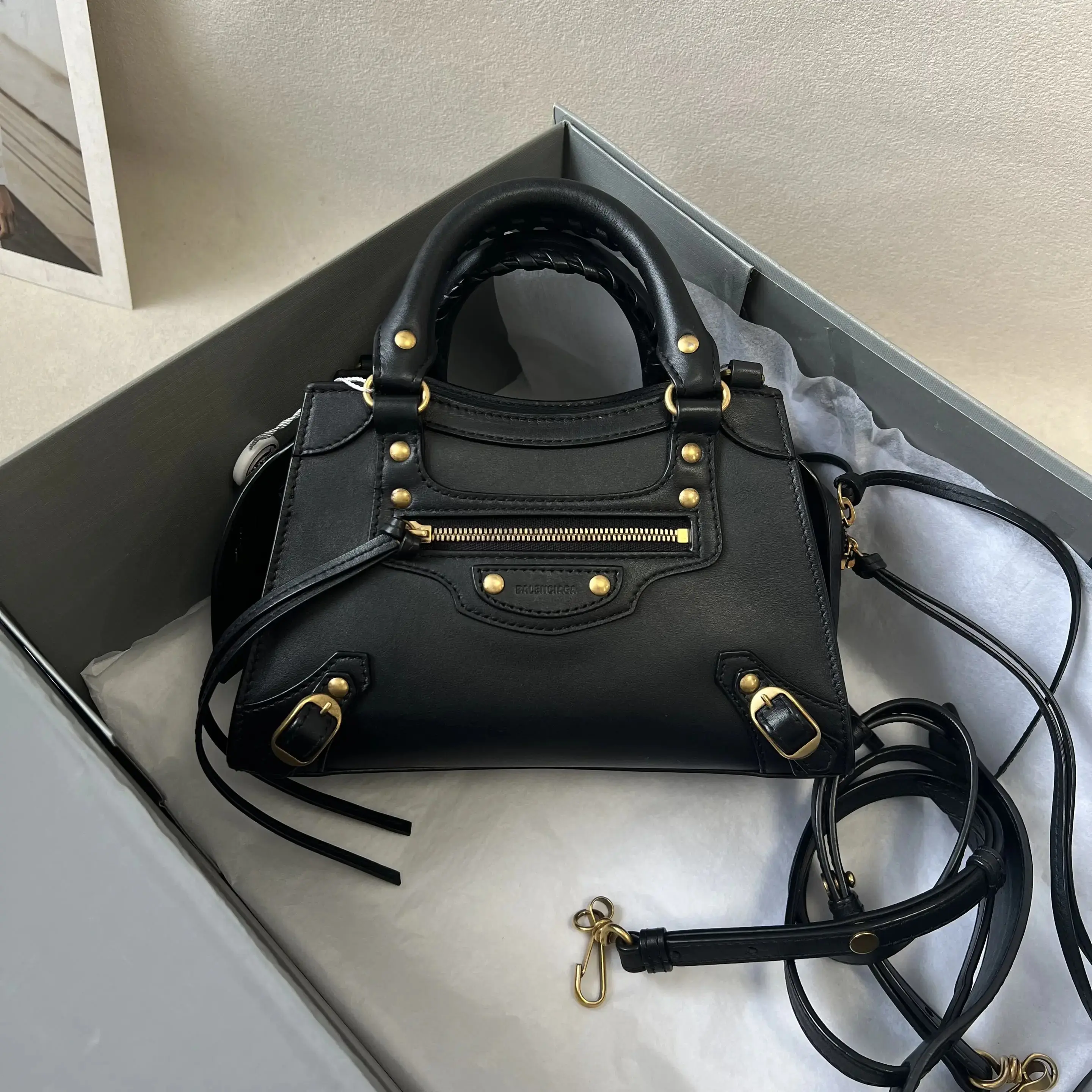 Pre-owned Balenciaga Neo Classic 0811RE/C8354002532