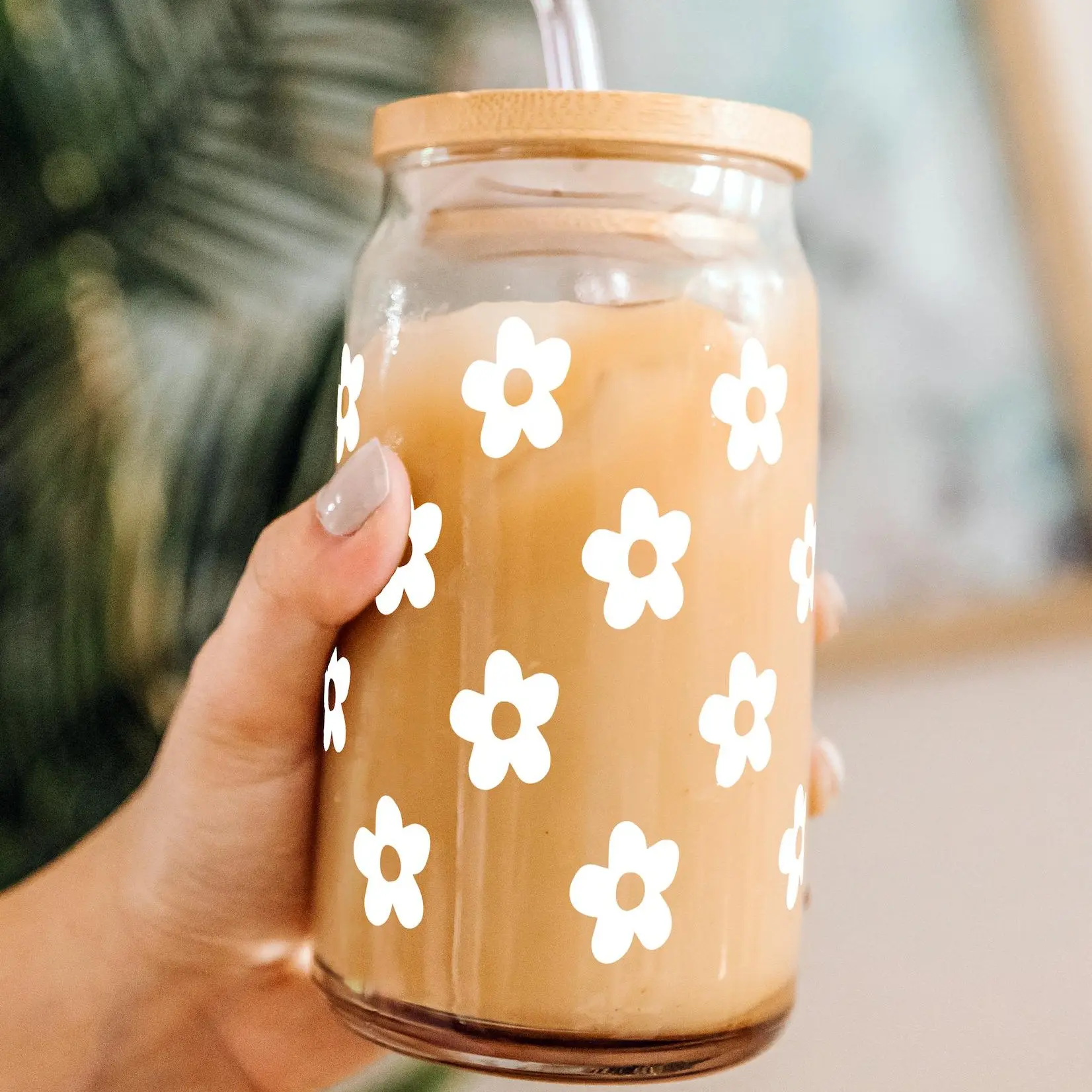 Daisy 16oz Glass Can Cup with Lid and Straw, Iced Coffee Drinkware, Gift for Her, water bottle for women, floral tumbler, Bamboo, Reusable, Bottled, Silicone