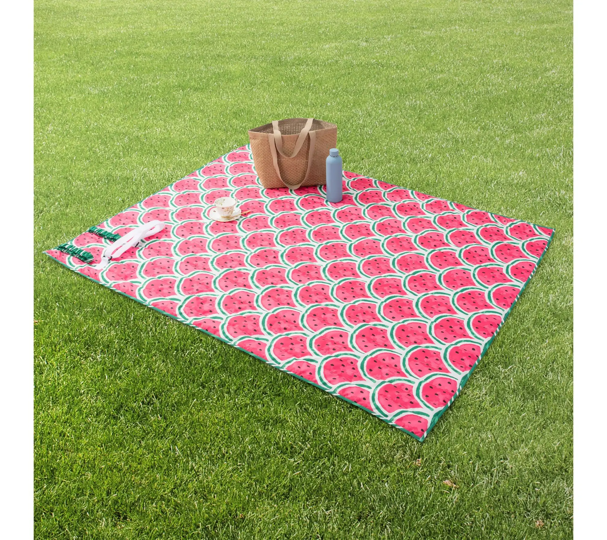Draper James 55x70 Reversible Outdoor Blanket Draper James 55x70 Reversible Outdoor Blanket