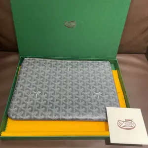 Pre-owned Goyard Canvas Clutches & Wristlets Grey Chevron Print Coated Pochette Senat MM Zip Pouch 20095176