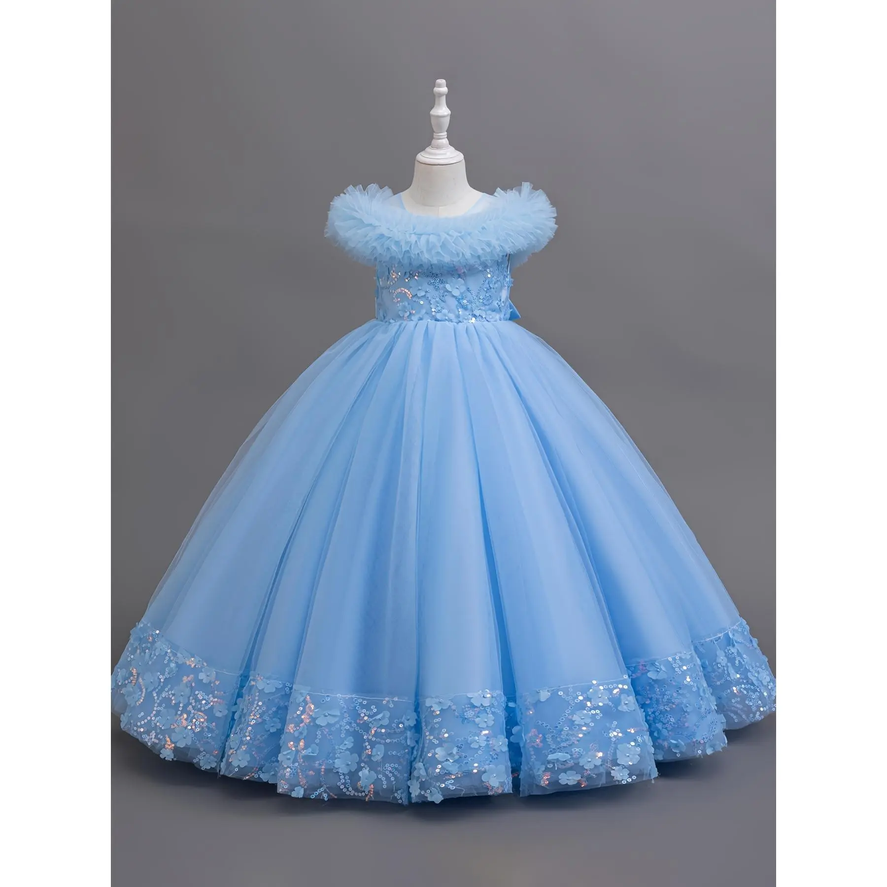 Girls' High-Quality Long-Length Evening Dress, Soft Tulle Puffy Skirt with Layered Tiers, Secure Zip Closure, Elegant Option for Runway Shows & Weddings