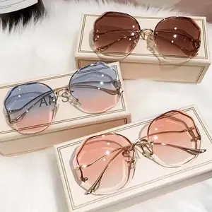3-Pack Women's Metal Oversized Square Sunglasses UV400 Protection Vintage Style Chic Design for Ladies