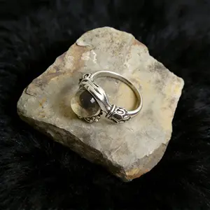 Witchtok Jewelry - 925 Sterling Silver Vintage Guardian Crystal Ring, Hand-Embracing Adjustable Open Band (Fits 6-10) | Witchy Gifts | Pagan Jewelry | Friendship Promise Ring anillo de plata
