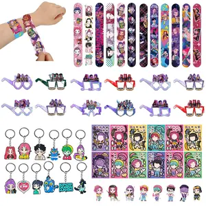 Korean cartoon girl group birthday party gift set of four pieces: 12 bracelets, 12 keychains, 12 decorative glasses, 12 assembly stickers. Everyone has their own exclusive gift. The best choice for birthday parties or gatherings.