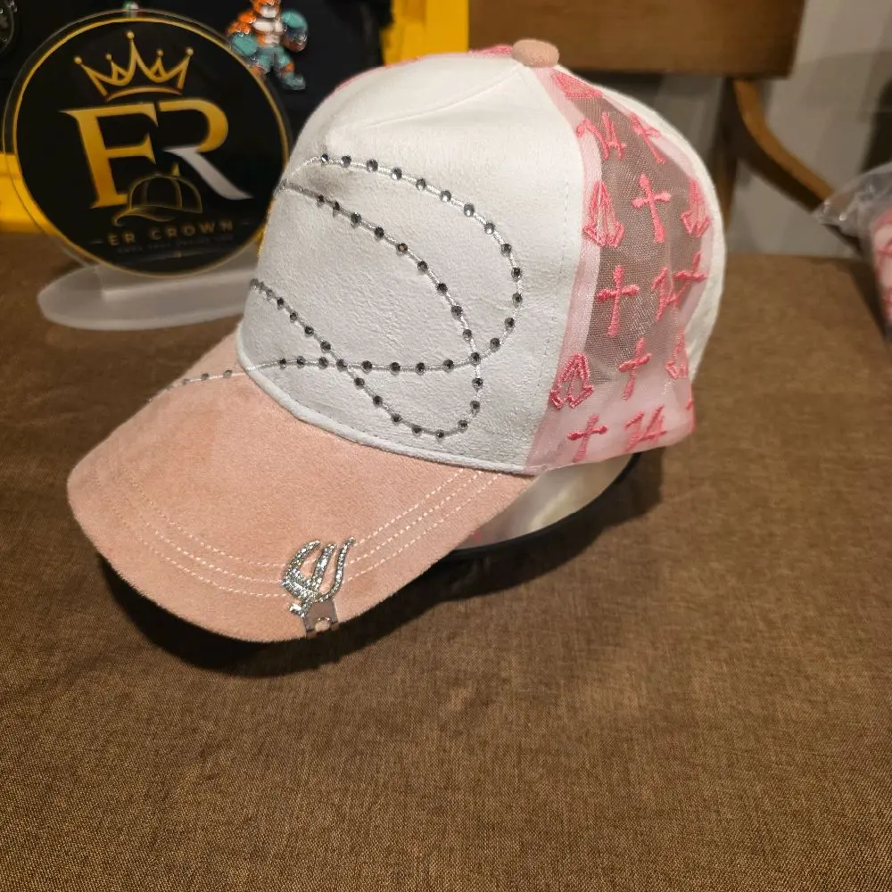 14:14 hat