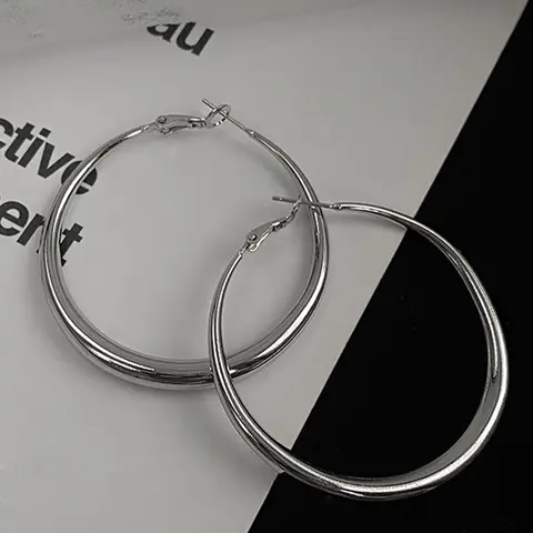 Minimalist Temperament Hoop Earrings, Iron Hoop Earrings, Fashionable Earrings for Women, Daily Use, Trendy All-match & Exquisite Jewelry for Birthday Gift, Dainty Lightweight Hoops, Circular Hoop Earrings