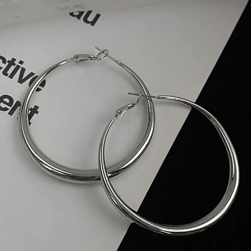 Minimalist Temperament Hoop Earrings, Iron Hoop Earrings, Fashionable Earrings for Women, Daily Use, Trendy All-match & Exquisite Jewelry for Birthday Gift, Dainty Lightweight Hoops, Circular Hoop Earrings