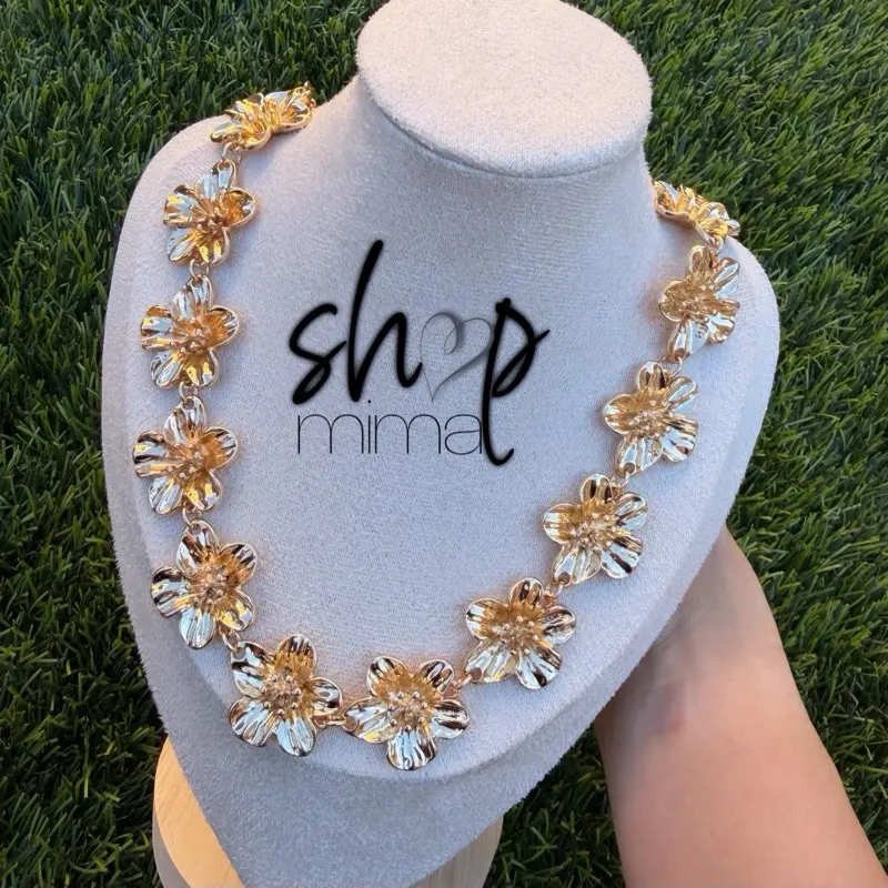 Sunflower Necklace - Elegant Floral Design, Perfect for Any Occasion