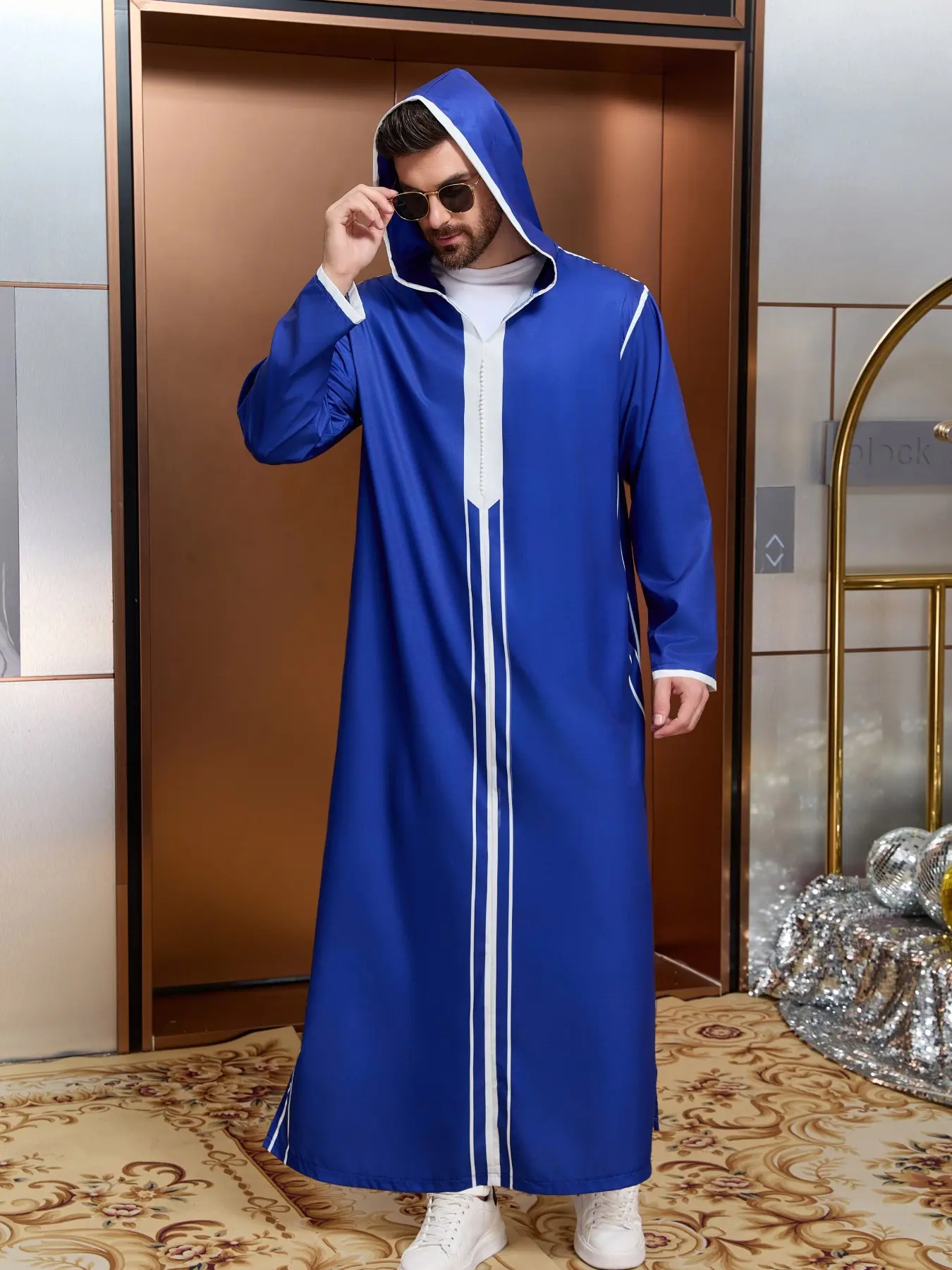 Classic Moroccan Style Men's Iftar Blue Colorblock Robe, Arab Thobe, Arabic Thobe, Modest Muslim Thobe For Muslim, Modesty Thobe, Casual Loose Long Sleeve Hooded Thin Islamic Robe, Traditional Festival Clothing, Elegant