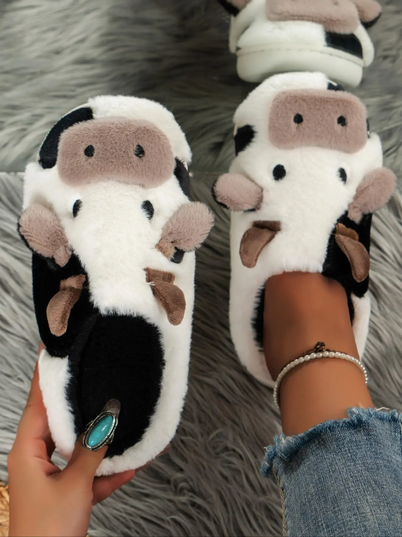 Women's New Fashion Trendy Cartoon Cow Head Indoor Outdoor Cotton Non Slip Slippers, Winter Casual Warm Home Shoes, Anti-Slip Lightweight Unisex
