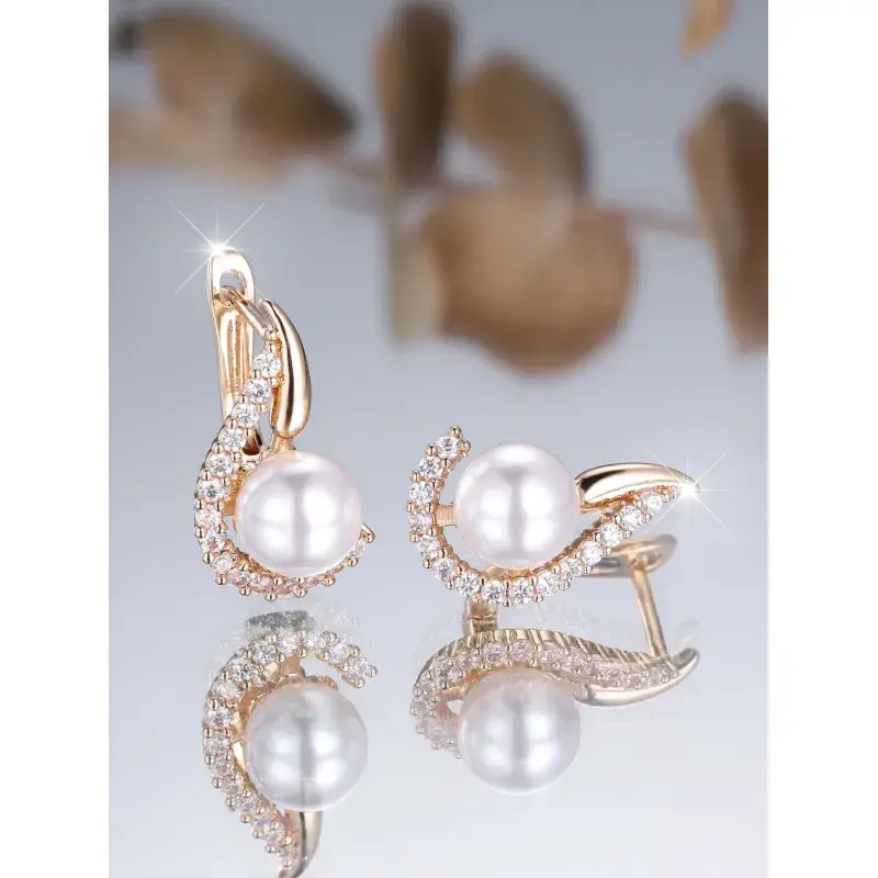 Champagne Gold Pearl-Inlaid Round White Diamond Earrings For Women