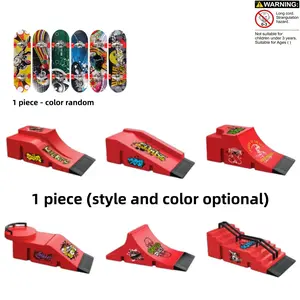 Mini Fingerboard Skate Park Set, Realistic Training Fingerboard Toy, Suitable for Boys & Girls Aged 6+, Indoor Outdoor Christmas Gift, Finger Skateboard