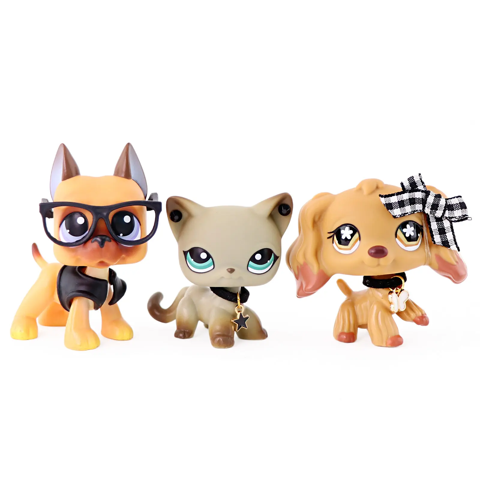 3 Pcs Mini Cat & Dog Collectible Figurines, Kawaii Pet Statues with Glasses, Star Pendant, Plaid Bow Collar Accessories, Mini Animal Figures for Display, Diorama & Collector Gift