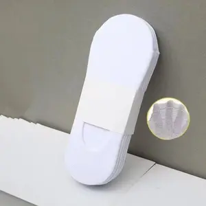 A pair of socks will be shipped randomly A pair of socks will be shipped randomly