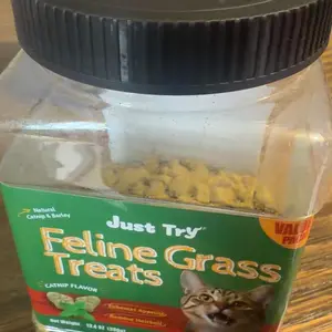 JUST TRY 13.4 OZ Cat Grass Treats Natural Salmon Flavor Healthy Cat Snacks Training Biscuits Catnip for Cats Dental and Hairball Control Treats Remedy Chews