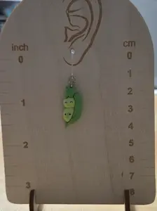 2 Peas in a pod Plastic dangly earrings