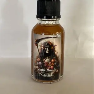 Empress Lilith, Santa Muerte Esoteric Protection oil/ Aceite de protecion. 15ML