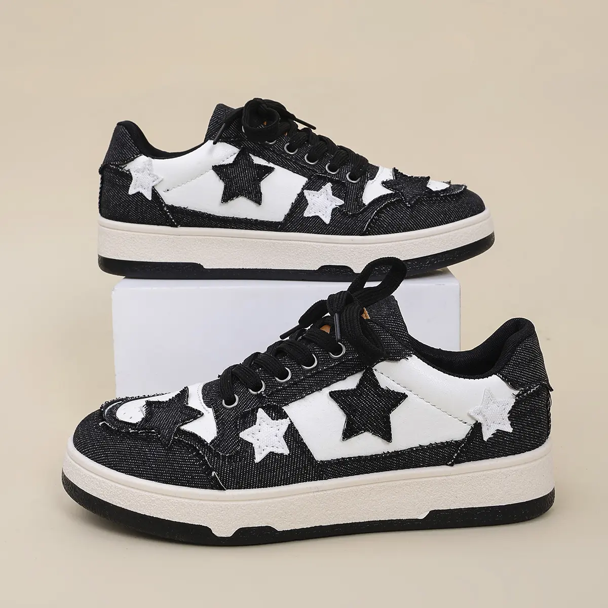 Women's Lightweight Casual Sneakers - Classic Black and White Design All-Season Wear Women's Platform Sneakers, Comfortable Lowtop Skate Shoes