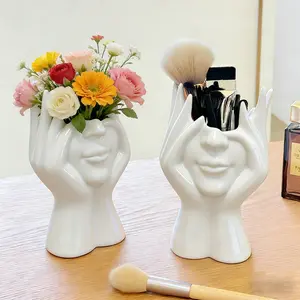 Unique Creative Decorative Human Art Makeup Brush Holder, Handmade Desktop Decorative Storage Organizer or Bathroom Cosmetics Organizer Storage Box, Lightweight Fashion Design, Drop-Proof Version