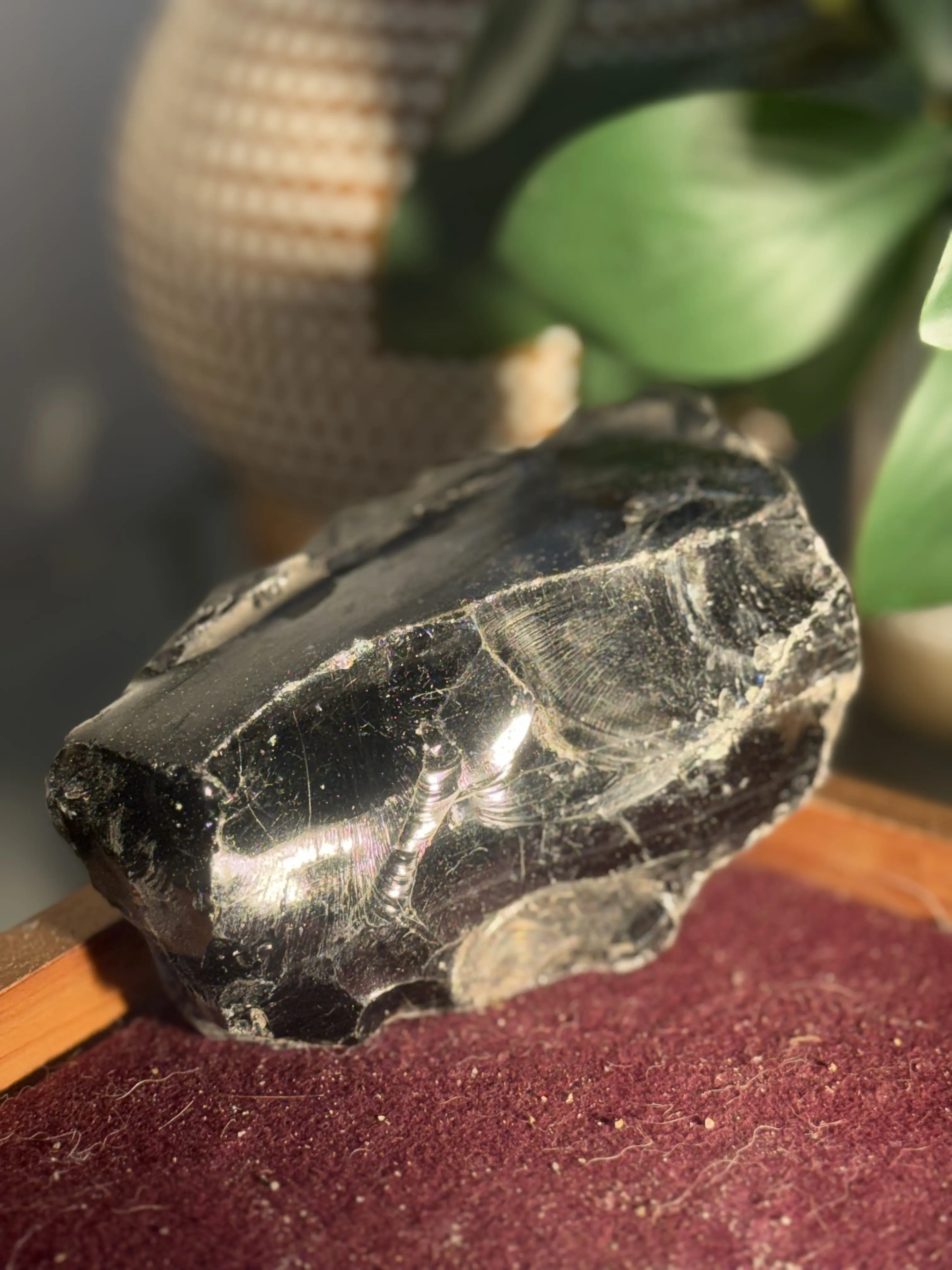Obsidian crystal specimen
