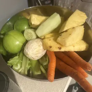 Product Review of 800/1200/1300 W+2.5/3/ 3.2 inch Feed Chute Juicer with Titanium Enhanced Cut Disc,Dual Speeds Centrifugal Extractor Machines for Fruits,Veggies from M** W**z