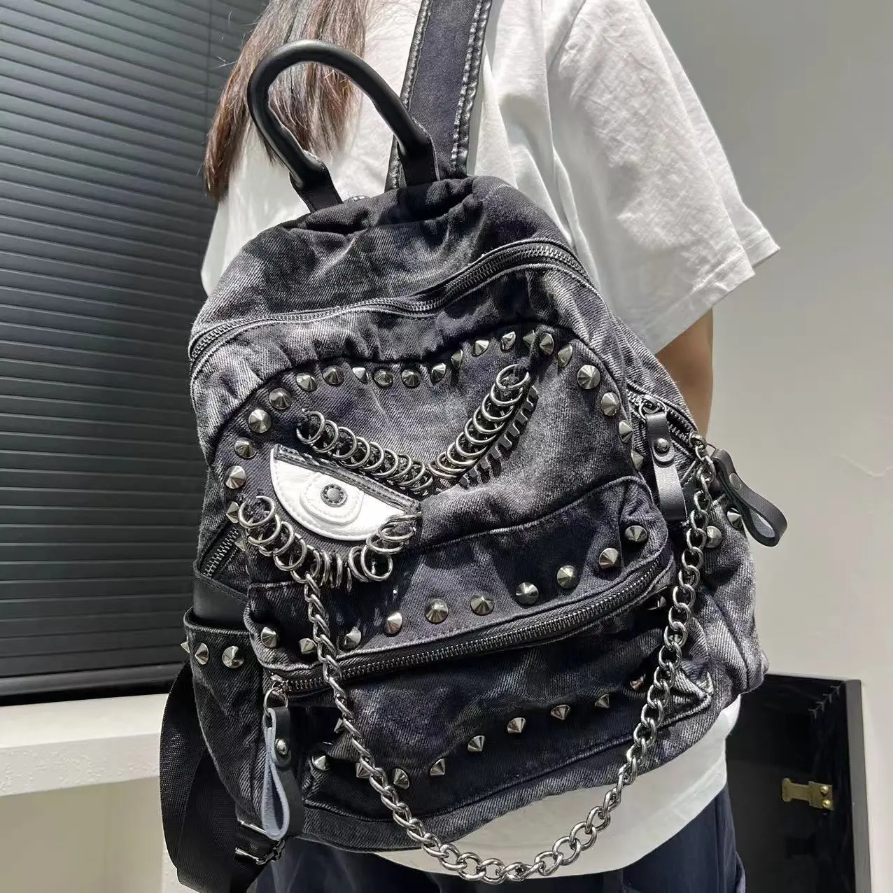 Unisex Black Rivet Backpack Motor Style Grunge School Bag Luxury Design Cool Backpacks Large Capacity Chain Rock Travel Bags New