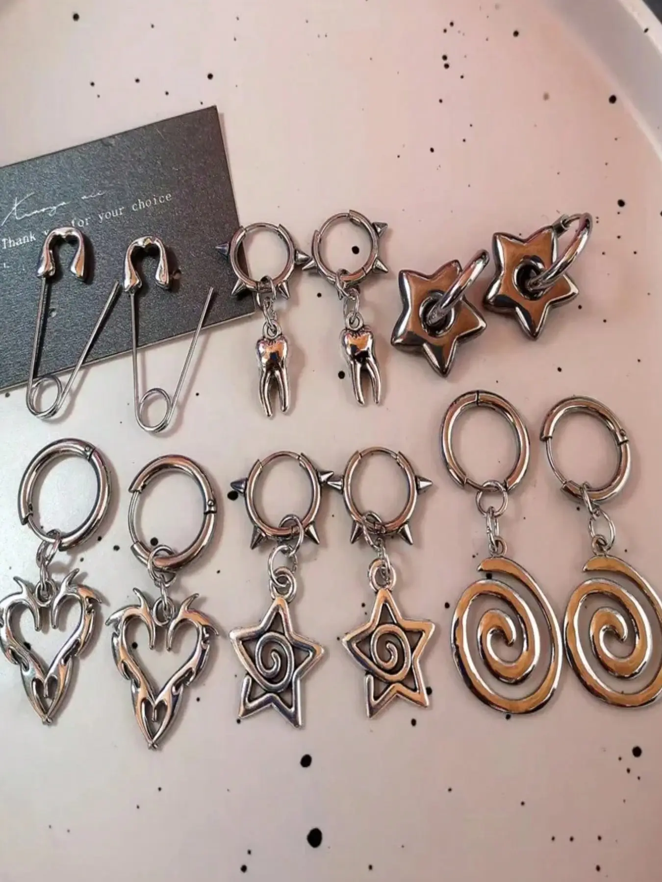 Punk Thorn Heart Star Spiral Tooth Rivet Earrings, Unisex Gothic Decadent Hip-Hop Y2K Vintage Jewelry, 6 Pairs Set, Punk Style Earrings