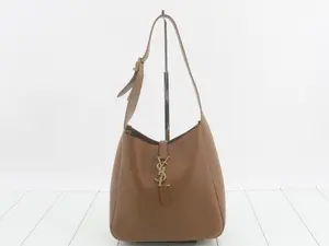Pre-owned other Top Handle Bag Yves Saint Laurent Le 5 à 7 Supple hobo bag 11162039821/589392**