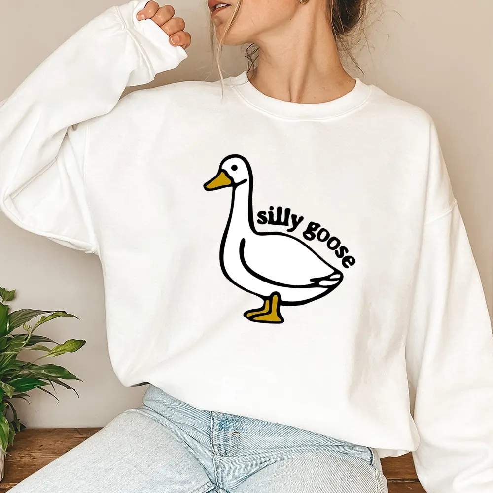 Women's Sweatshirt "Silly Goose" | Cute Causal Long-sleeved Crew Neck Sweatshirt for Daily wear | Lady Hoodie for Fall & Winter | Streetwear Cotton Comfort Women's Clothes