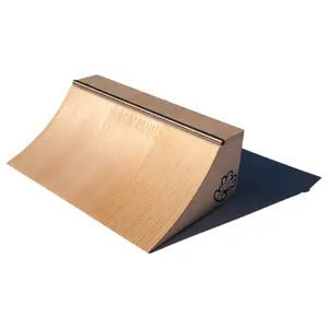 LC BOARDS FINGERBOARD QUARTER PIPE V2 WOOD FINGERBOARD RAMP