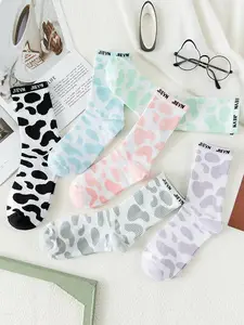 Women's 6 Pairs Cute Cow Print Crew Socks, Fashionable Cozy Socks for Daily Wear, Women's Socks for All Seasons, Casual Stylish Animal Socks