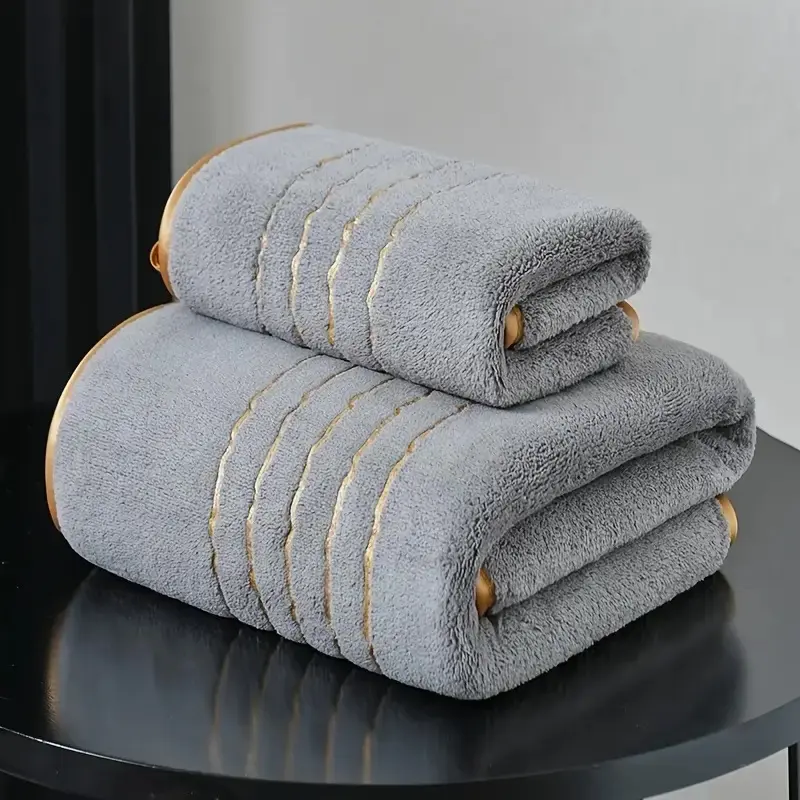 Plaid Microfiber Towel Set, 2 Pieces, Large Bath Towel and Small Hand Towel, High Absorbency, Absorbent Quick Dry Towel, Modern Design, Decorative Towels, Bathroom Towels, Ideal for Home & Travel Use