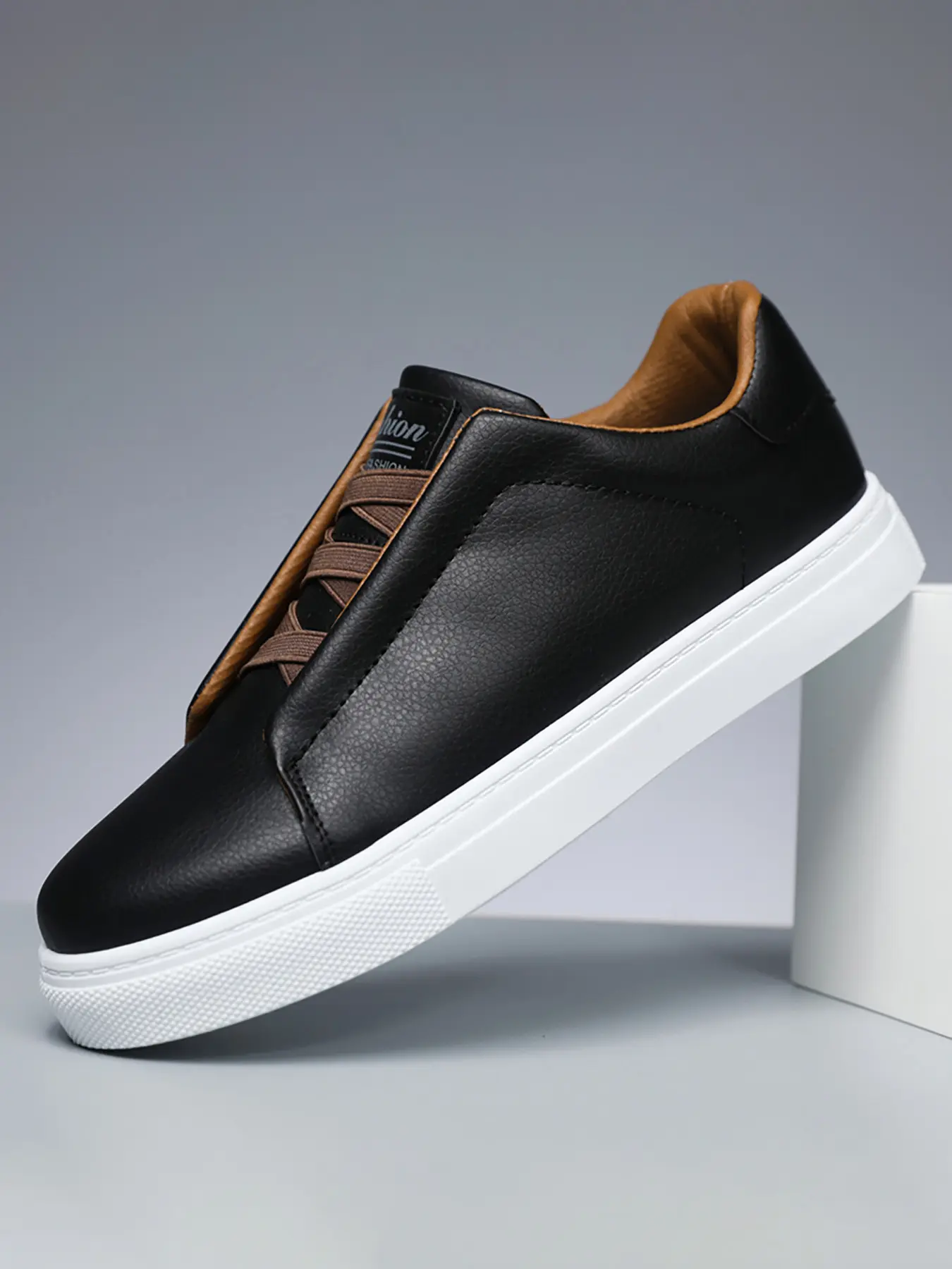 Men's Solid Color Lace Up Low Top Sneakers, Casual Comfortable Sports Shoes for Outdoor Walking Jogging Traveling, Trendy Walking Sneaker, Lowtop Casual Sneaker, Breathable Non-slip Sneakers, Fashionable Sneakers, Casual Lifestyle Sneaker
