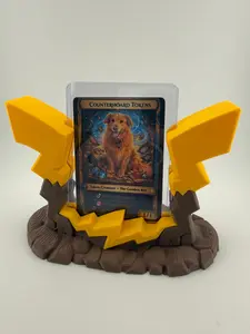 Lightning TCG Card Display Holder – Electric-Themed Card Stand – Pokémon & MTG Card Display – Desk Display – Trading Card Accessory