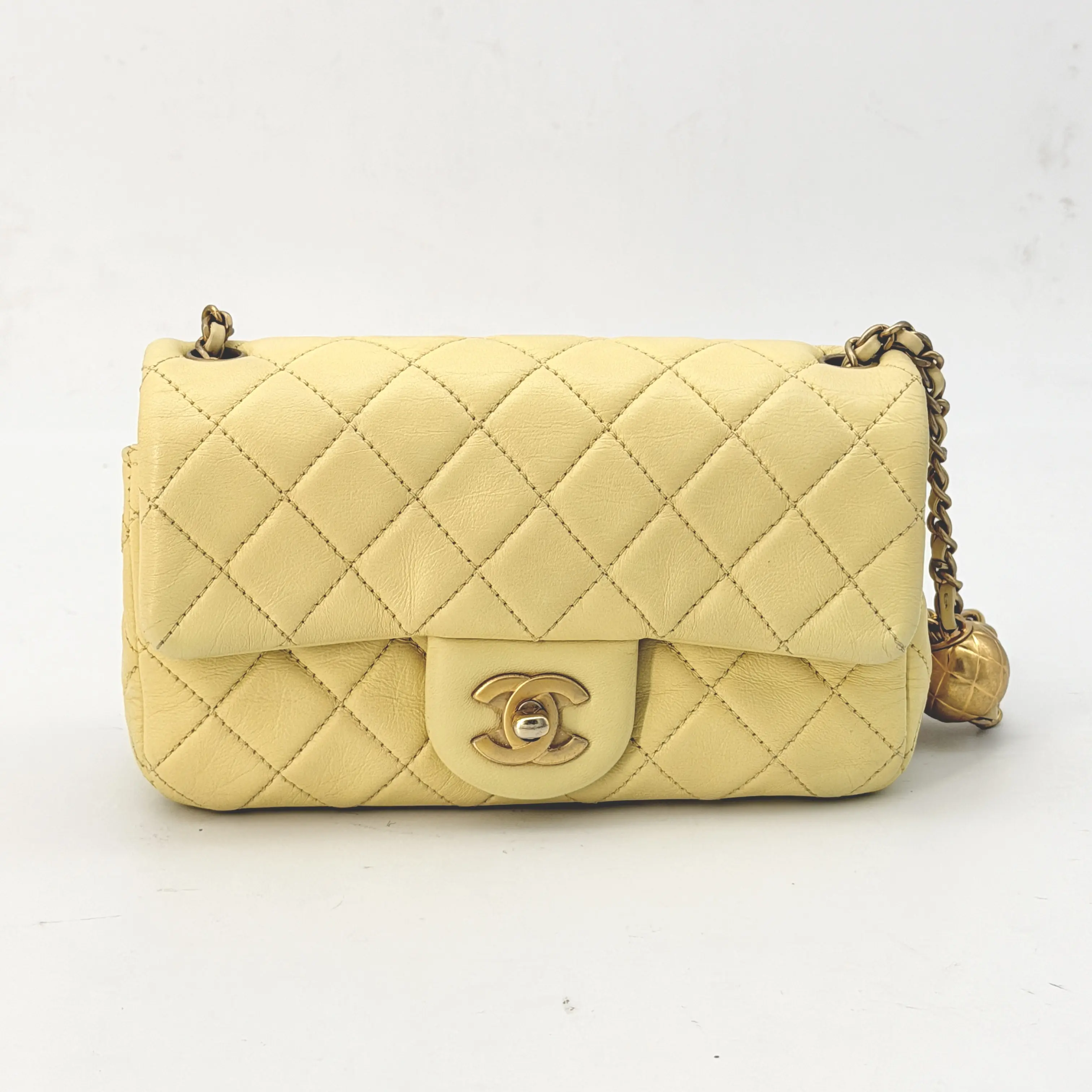 Pre-owned CHANEL lambskin Crossbody Bags Yellow Classic Flap Bag Lambskin
